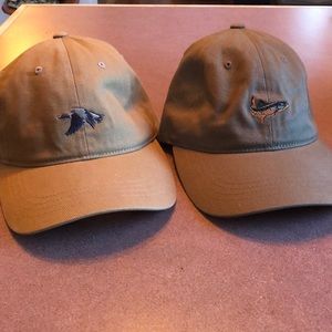 2 filson ball caps. One size. Like new condition